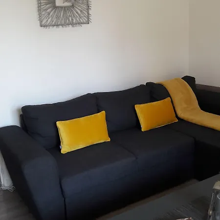 Les Floralies Apartmán *